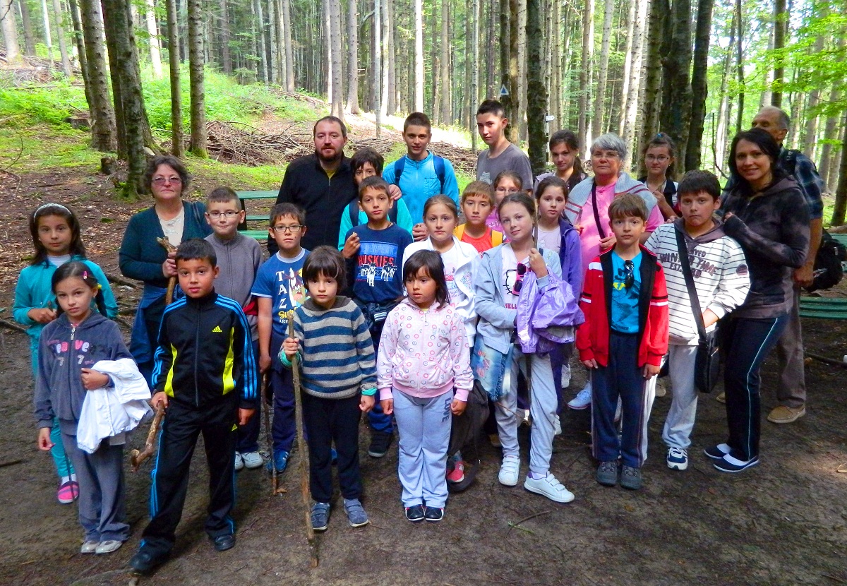 Tabăra de creaţie „Izvorul Prieteniei”