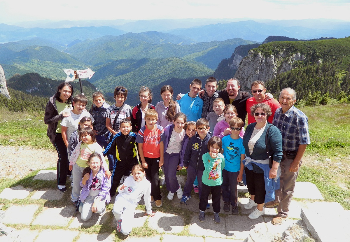 Tabăra de creaţie „Izvorul Prieteniei”