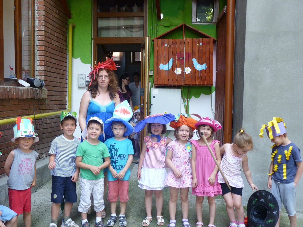 Program de vară la Şcoala „Varlaam Mitropolitul” şi la Grădiniţa „Buna Vestire”