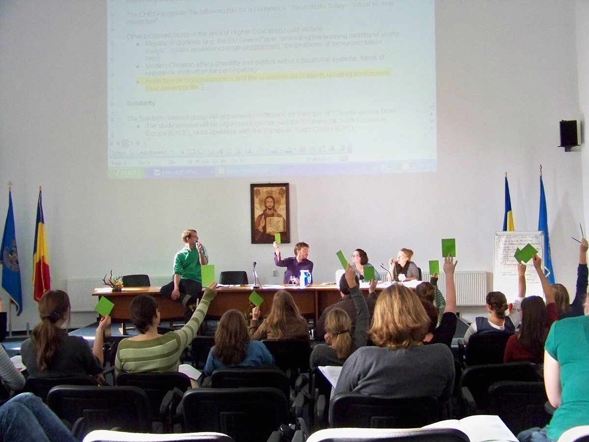 Tabără de vară cu participare internaţională, la Miclăuşeni