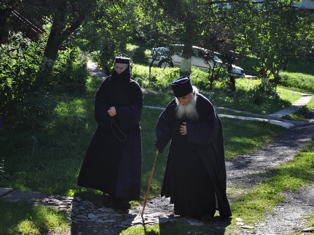 Agapia Veche, locul de întâlnire cu Sfinții Rafail și Partenie pentru numeroși pelerini