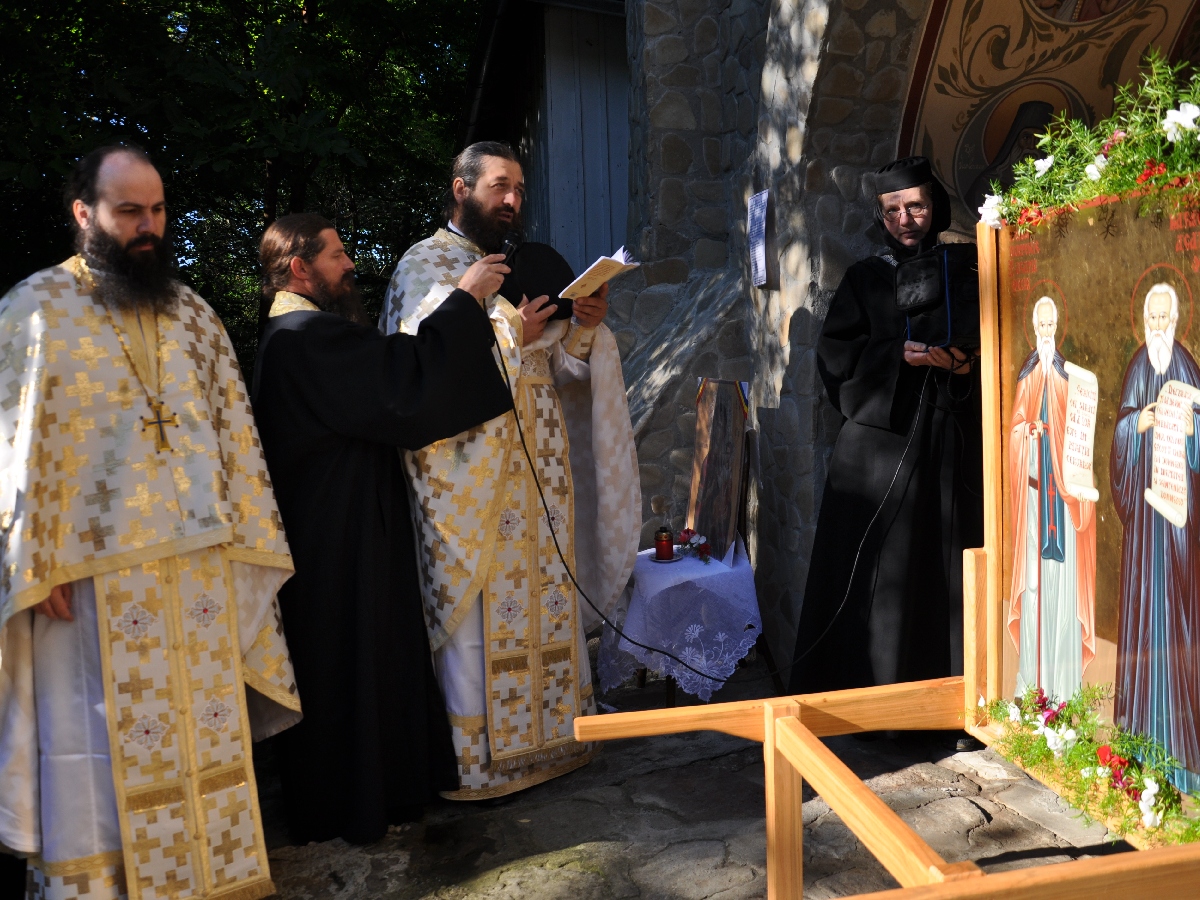 Agapia Veche, locul de întâlnire cu Sfinții Rafail și Partenie pentru numeroși pelerini