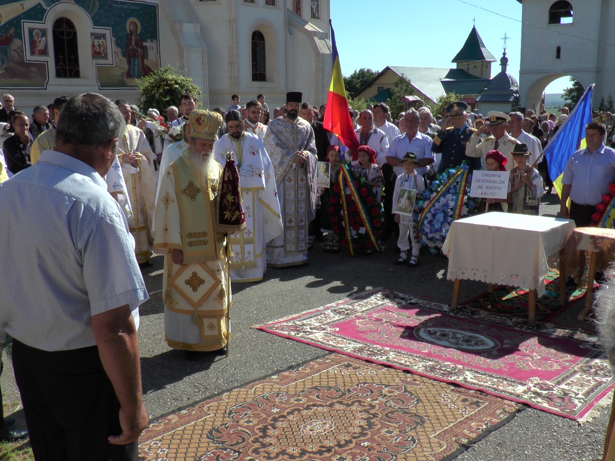 "Bucuria mântuirii a venit prin cruce" "Bucuria mântuirii a venit prin cruce"