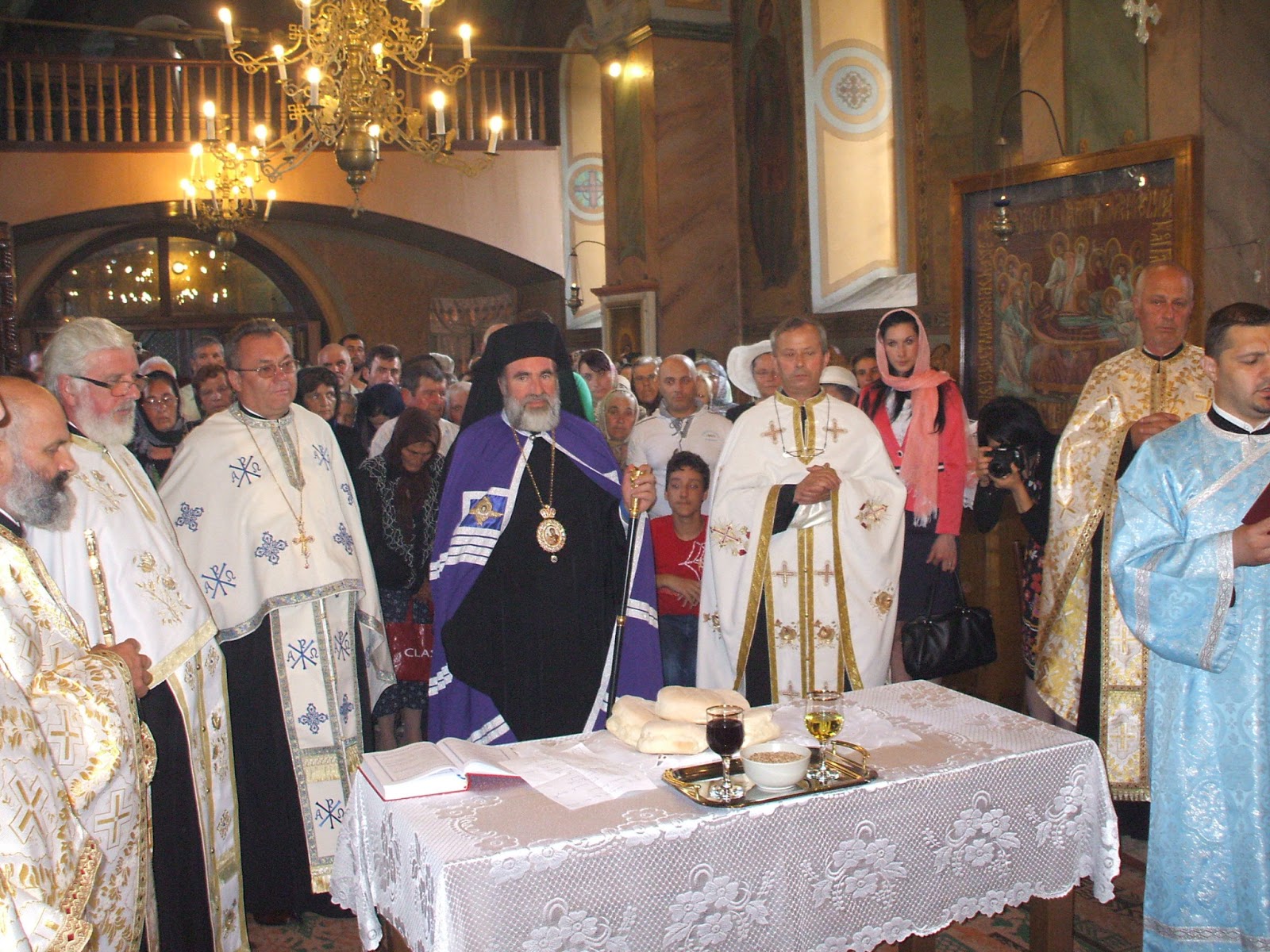 Rugăciuni în ajunul hramului parohiei Bărcu