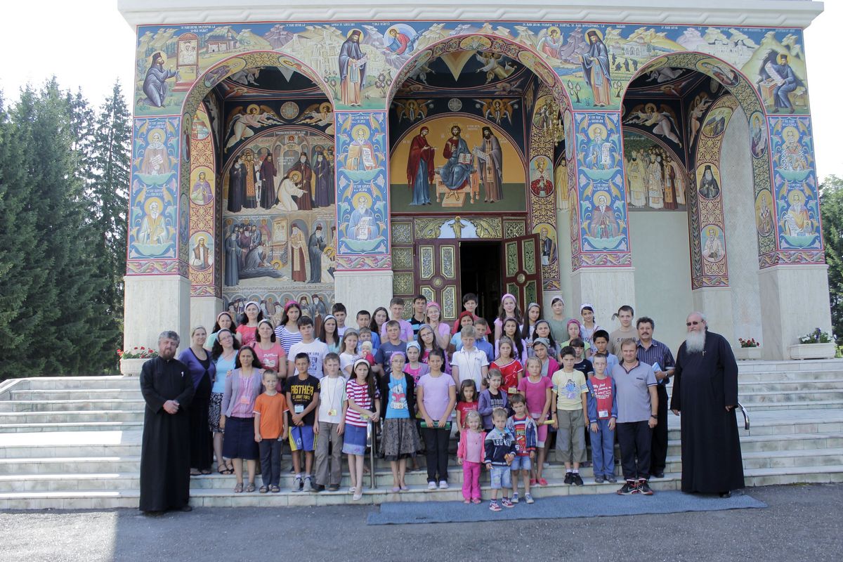 Tabără a „Oastei Domnului” la Mănăstirea Neamţ