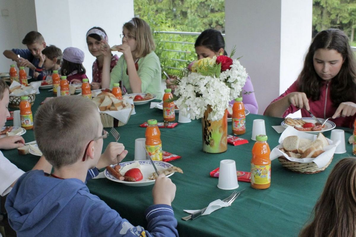 Tabără a „Oastei Domnului” la Mănăstirea Neamţ