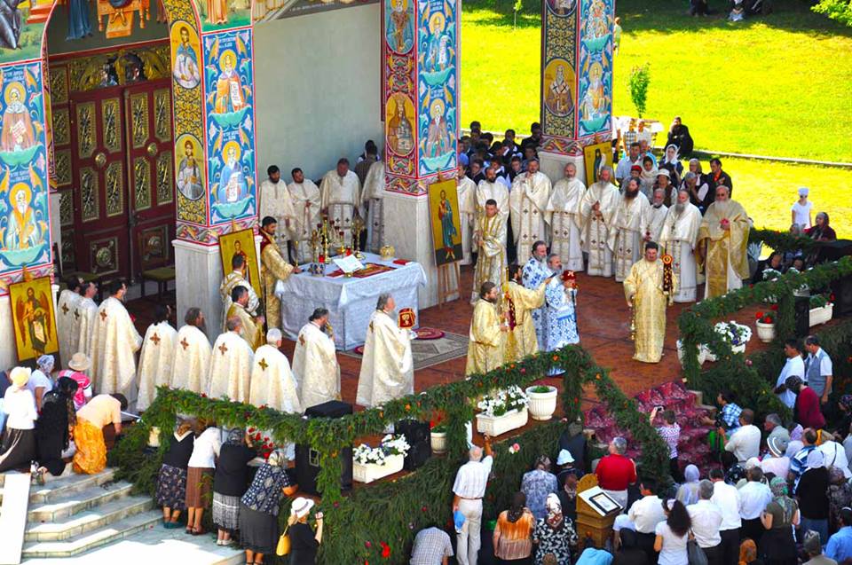 Prăznuirea Sfântului Ioan Iacob la Biserica Seminarului de la Mănăstirea Neamț