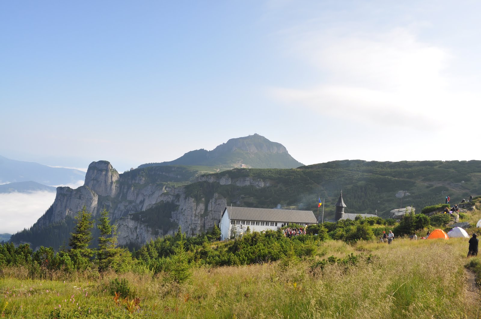 Pelerini din Maramureş, în vizită la mănăstirile moldave