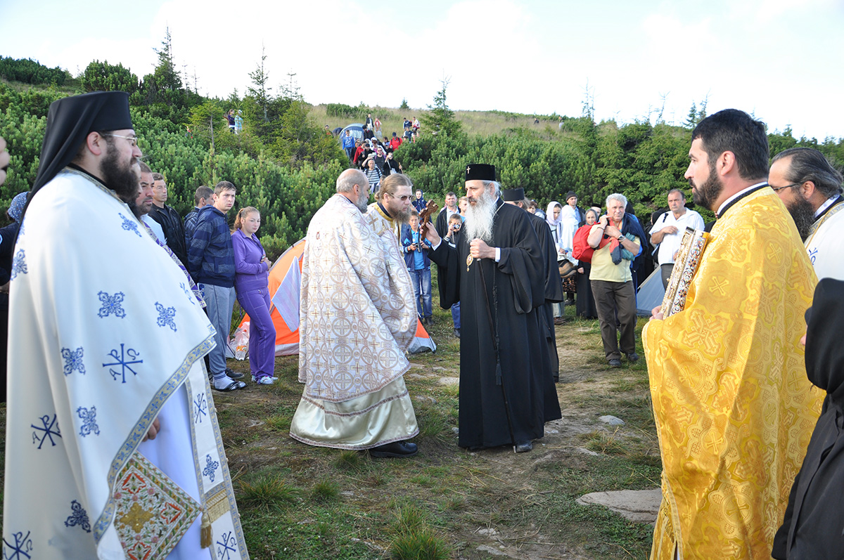 Hramul Mănăstirii Ceahlău - sărbătoarea credinței și a nevoinței duhovnicești