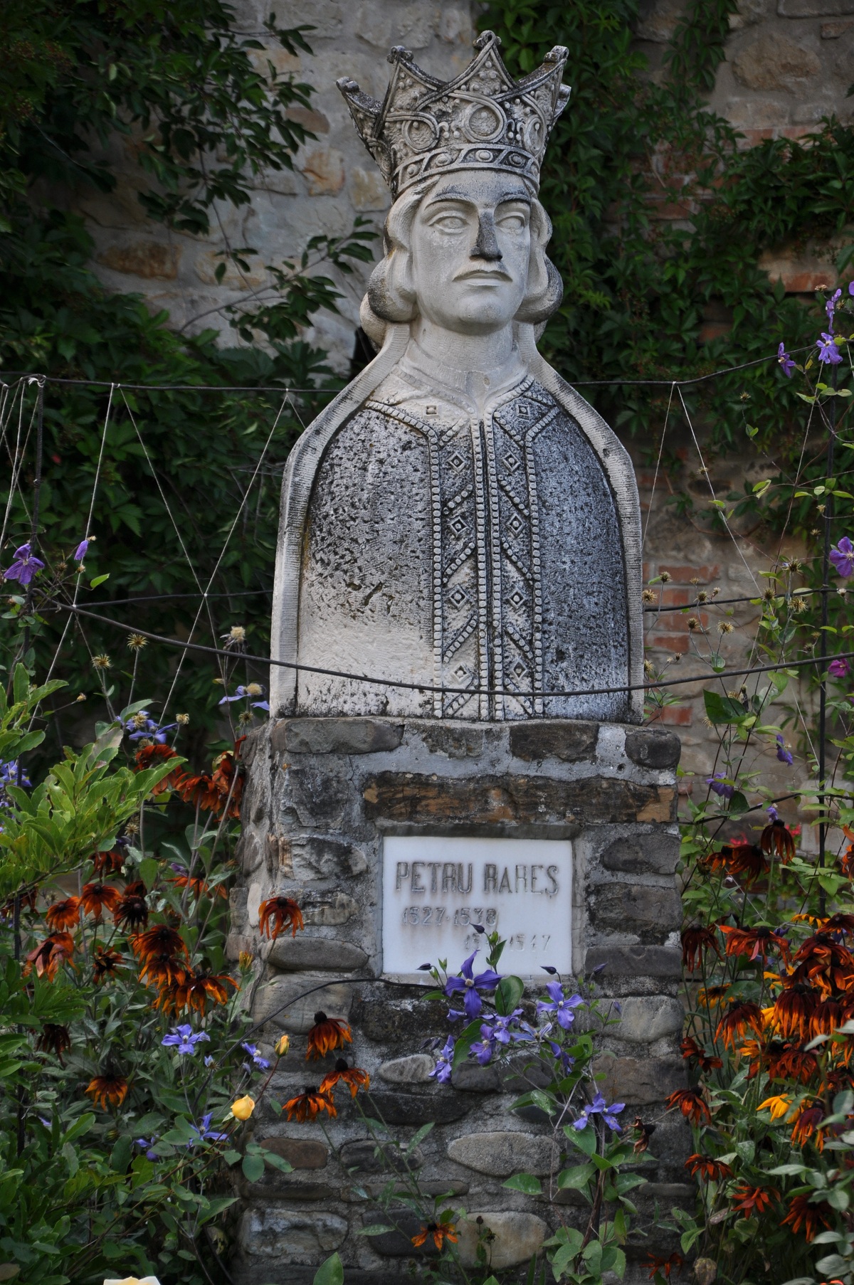 Biserica Mănăstirii Moldoviţa va fi resfinţită după aproape 500 de ani