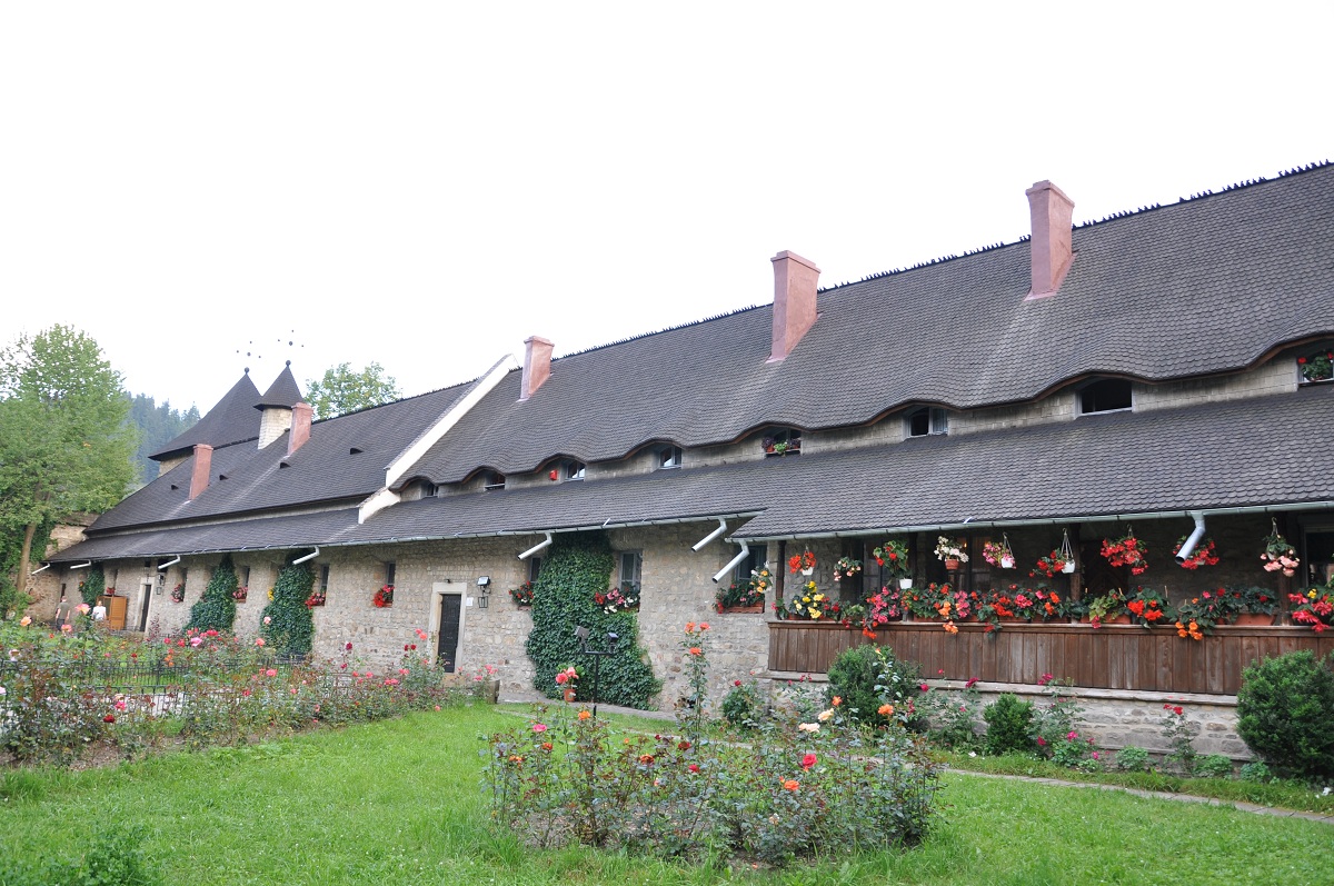 Biserica Mănăstirii Moldoviţa va fi resfinţită după aproape 500 de ani