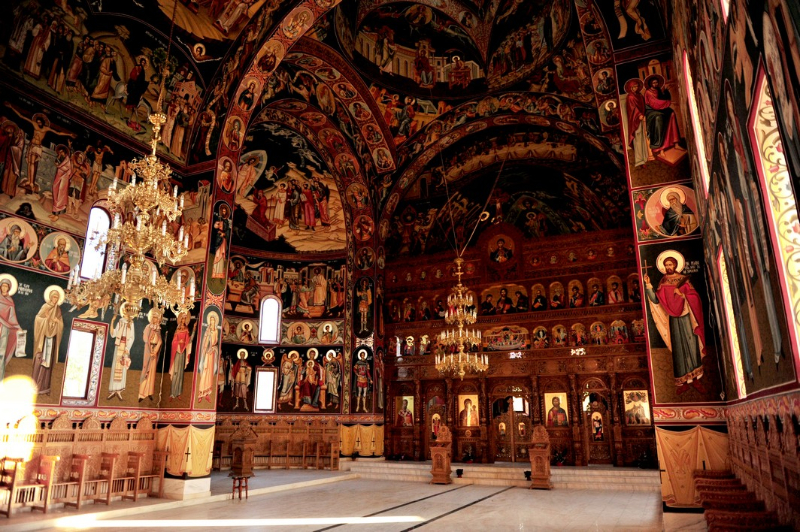 Sfințirea bisericii parohiei Cotu Vameș