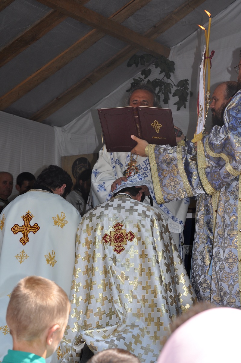 „Sfinții sunt brațele împrumutate ale lui Hristos Domnul care binecuvintează lumea”