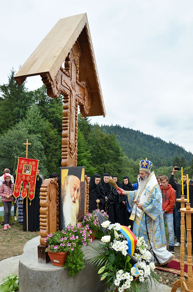Hram şi hirotesie de stareţă la Mănăstirea Paltin - Petru Vodă