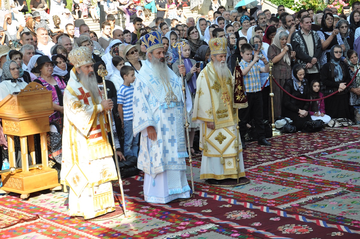 IPS Teodosie, la hramul Mănăstirii Sihăstria: „Sfânta Teodora este cea mai aleasă dintre sfinții cuvioși ai țării noastre”