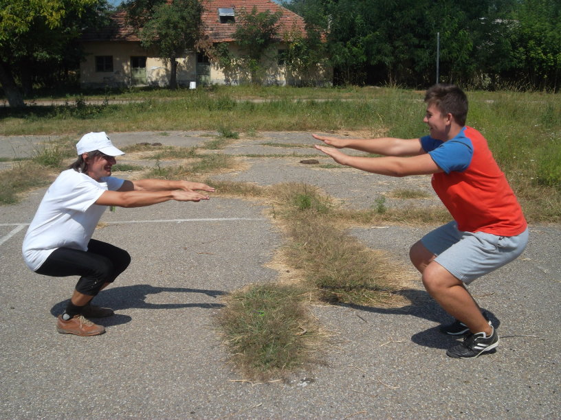 Activităţi pentru voluntarii antidrog la Centrul &quot;Sfântul Antipa&quot; - Itești