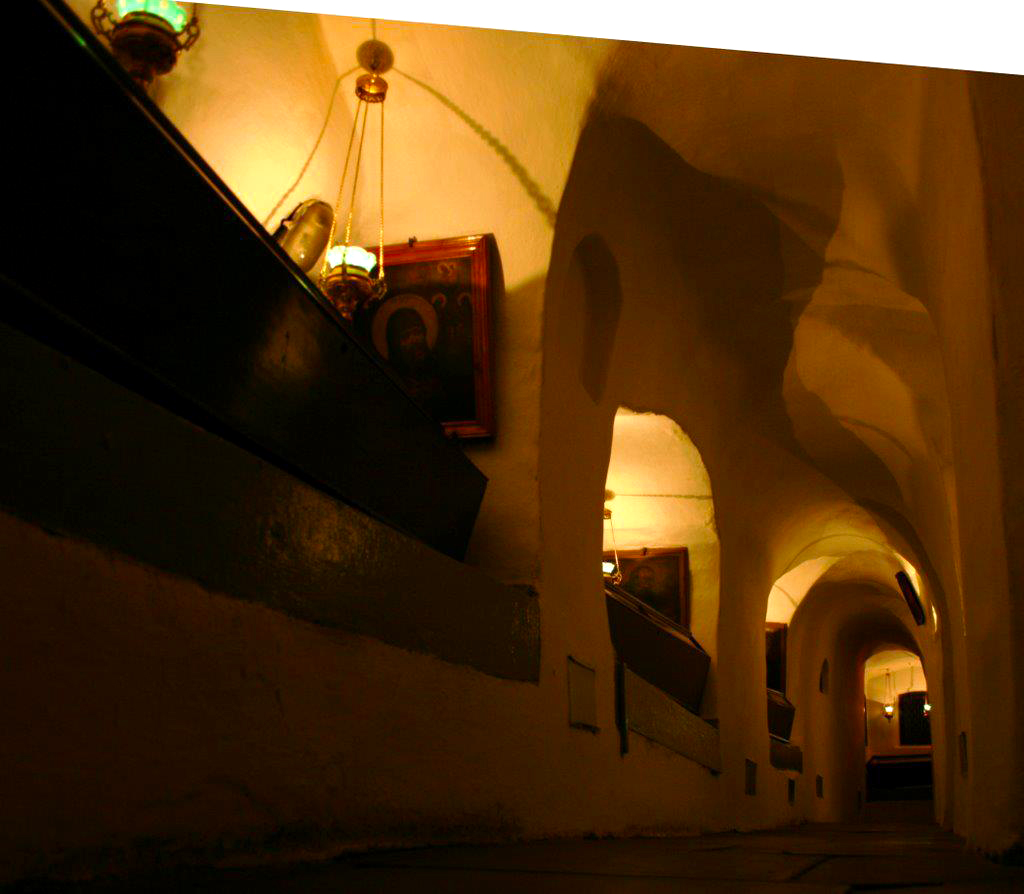 Soborul Sfinților Cuvioși din Lavra Pecerska cu Sfinte Moaște în „Peșterile de Departe”