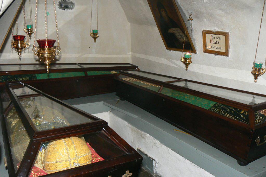 Soborul Sfinților Cuvioși din Lavra Pecerska cu Sfinte Moaște în „Peșterile de Departe”