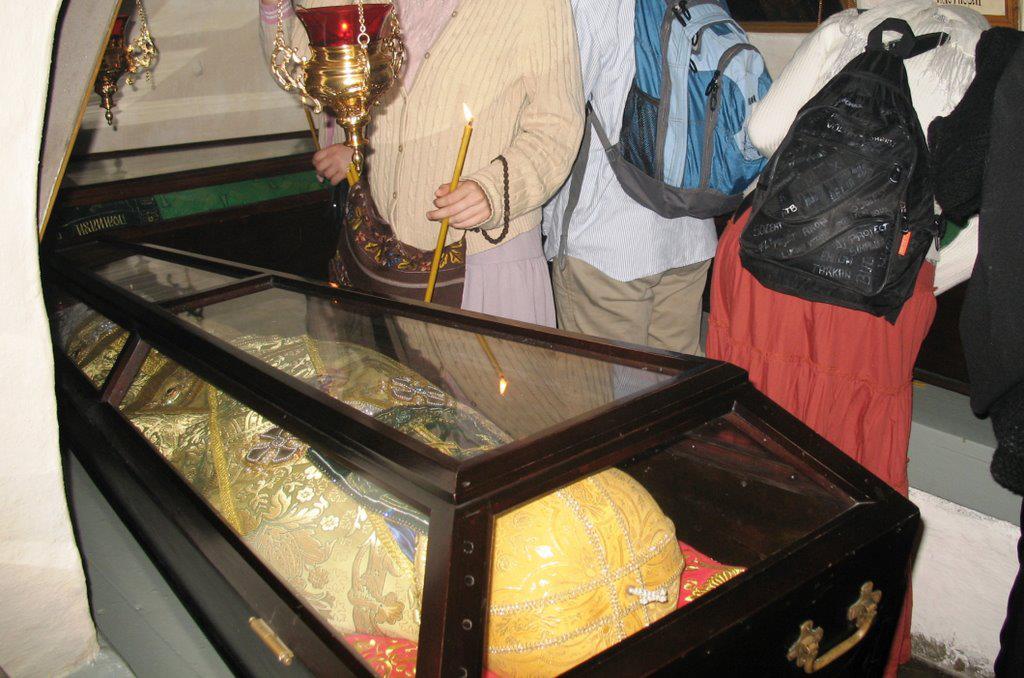 Soborul Sfinților Cuvioși din Lavra Pecerska cu Sfinte Moaște în „Peșterile de Departe”