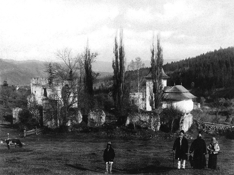 Biserică strămutată, ctitorie a unui domnitor strămutat