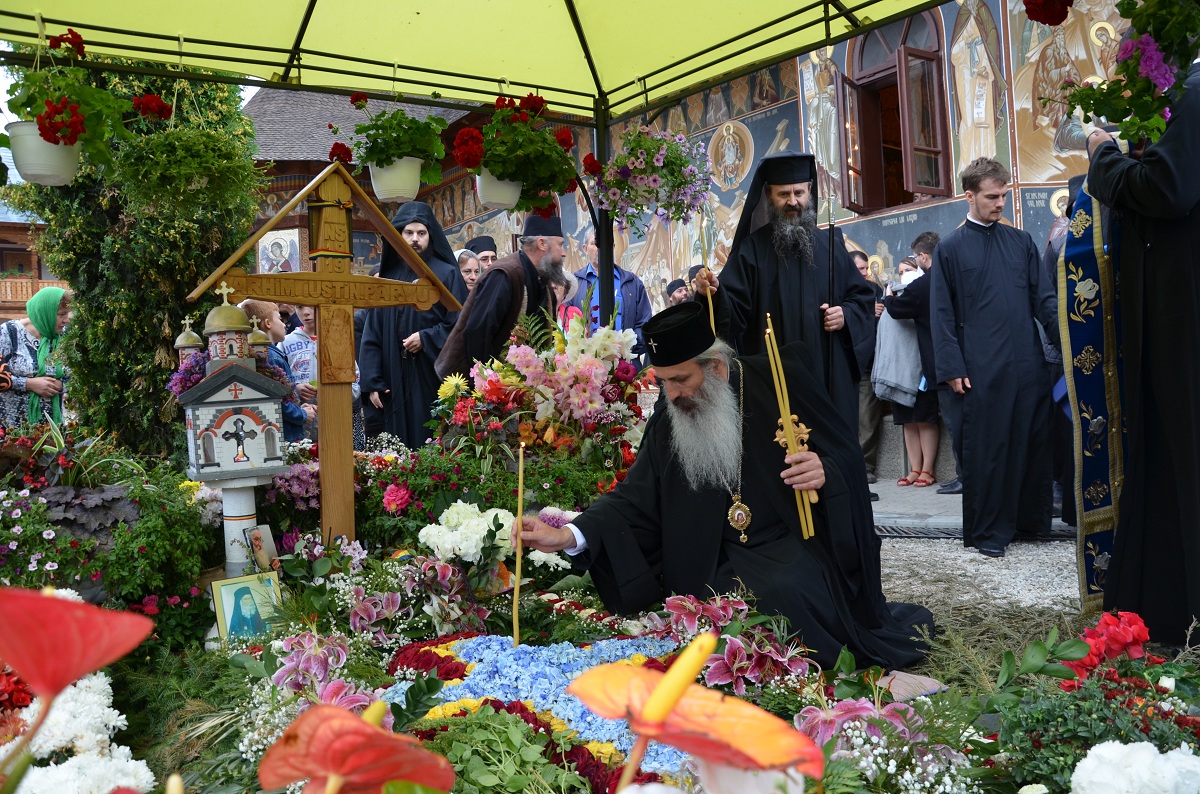 Hram şi hirotesie de stareţă la Mănăstirea Paltin - Petru Vodă