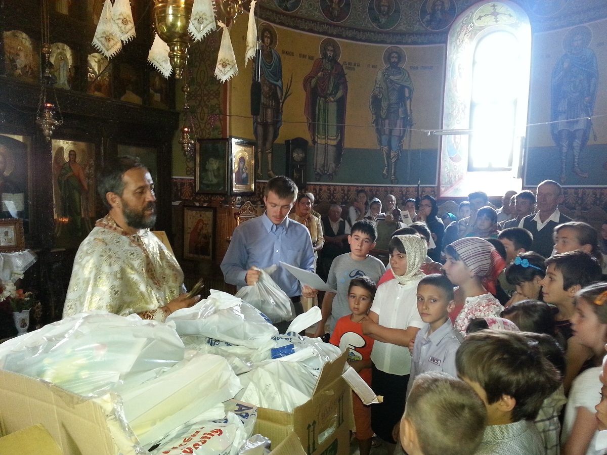 Tabăra de creație „Dăruind vei dobândi”, la parohia Filioara din Târgu Neamț