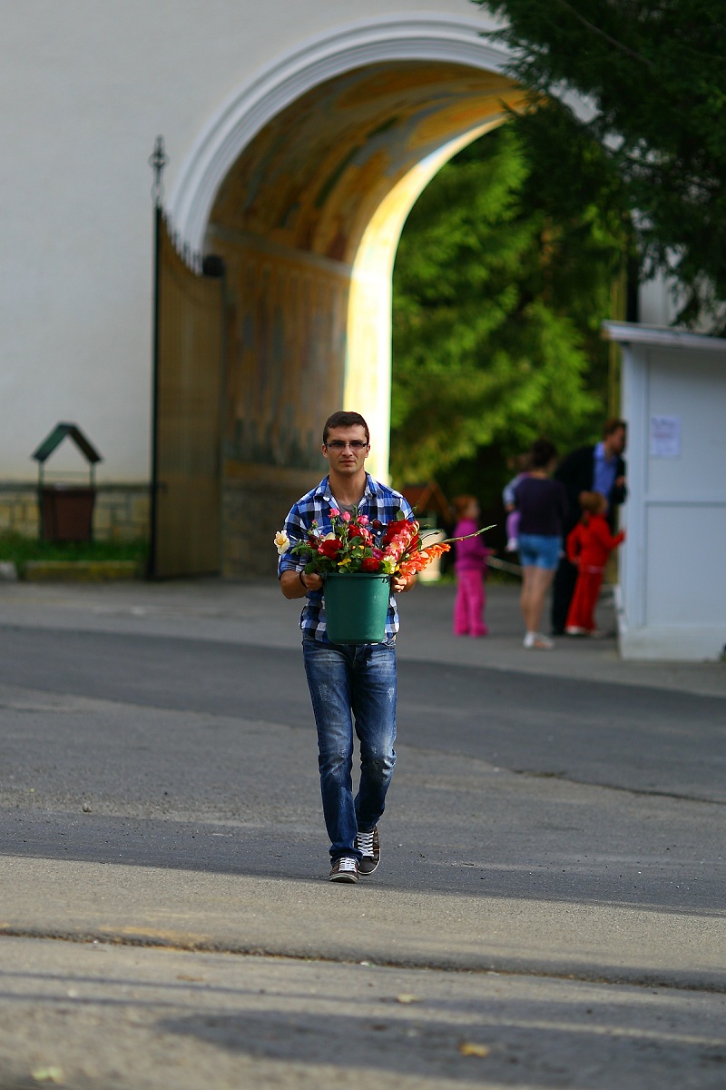 „Familia - realizarea pe pământ a tainei Preasfintei Treimi“