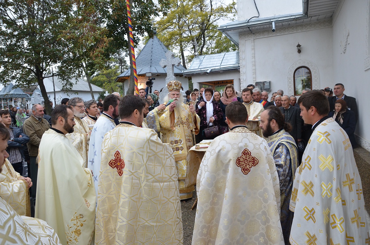 Resfinţirea bisericii parohiei Ulmi-Belceşti