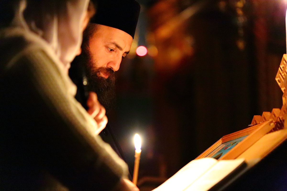 „Familia - realizarea pe pământ a tainei Preasfintei Treimi“