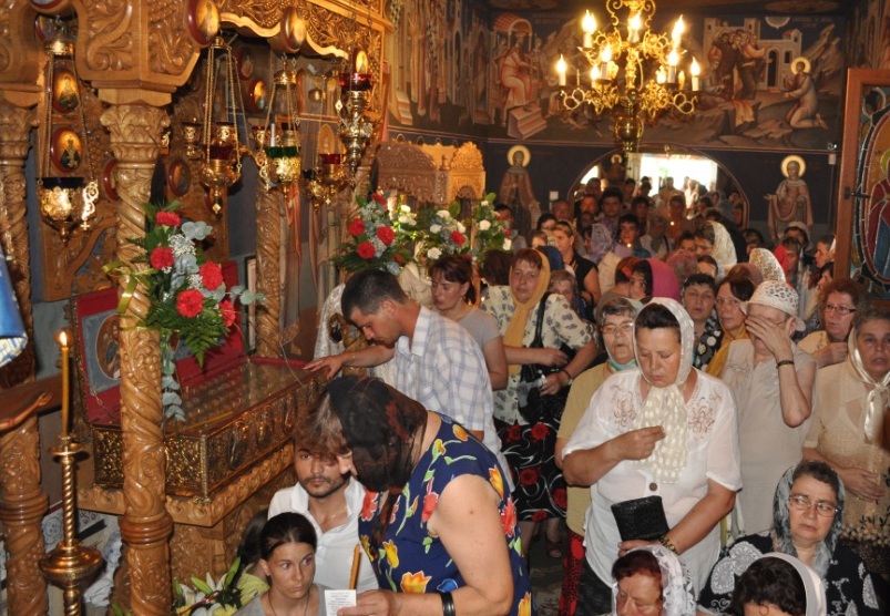 Fragment din moaştele Sfântului Ierarh Luca al Crimeii, la Botoşani