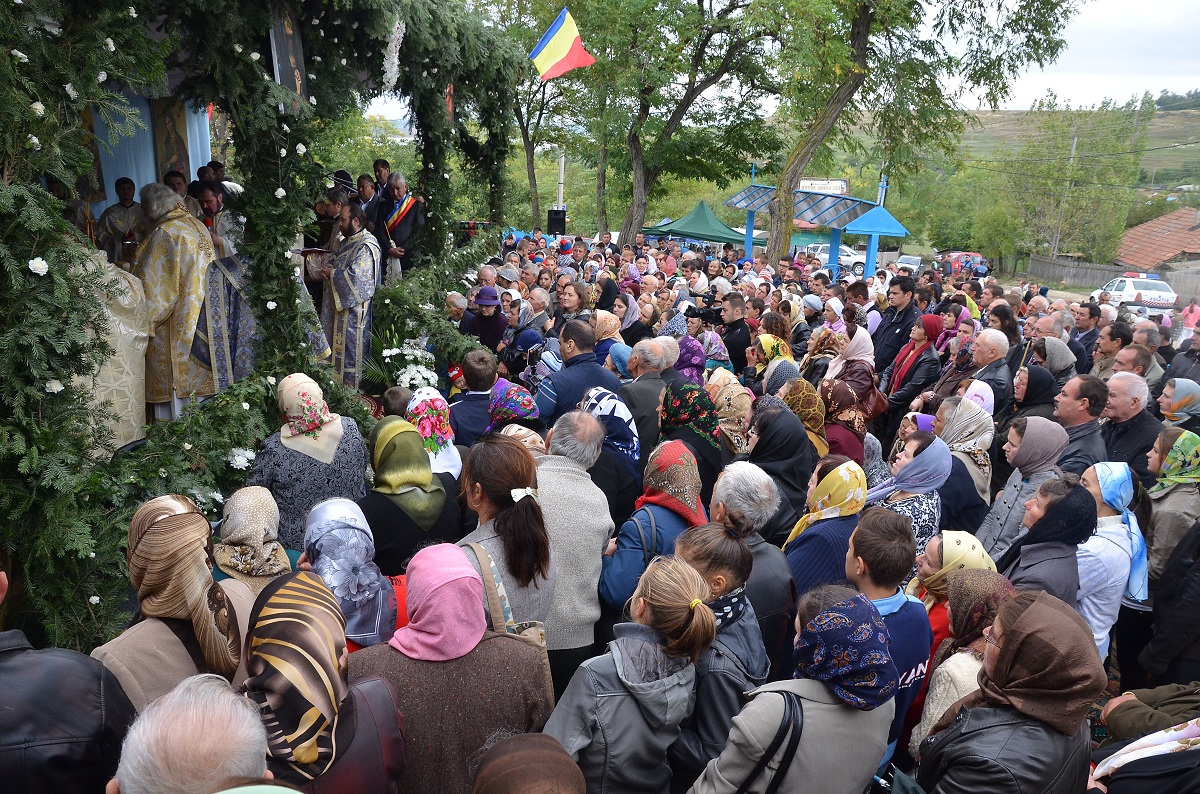 Resfinţirea bisericii parohiei Ulmi-Belceşti