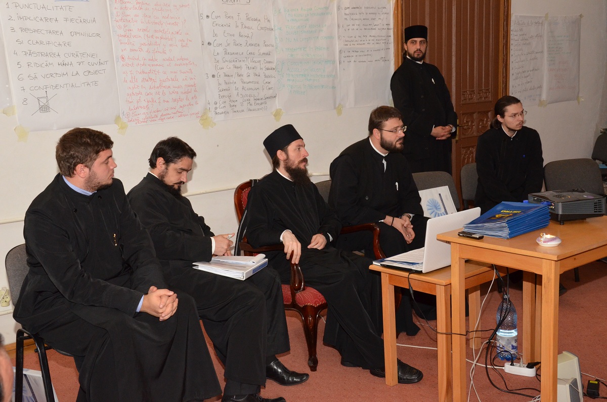 Arhim. Damaschin Luchian: „Părintele duhovnicesc nu trebuie să-i conducă pe ucenici la sine însuşi, ci la Dumnezeu“