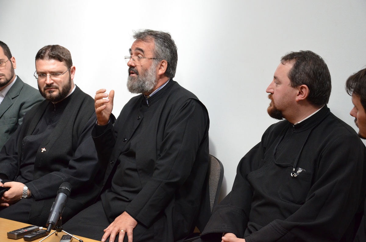 Pr. Vasile Gavrilă și pr. Constantin Coman, prezenți la atelierul de formare de la Miclăușeni Pr. Vasile Gavrilă și pr. Constantin Coman, prezenți la atelierul de formare de la Miclăușeni