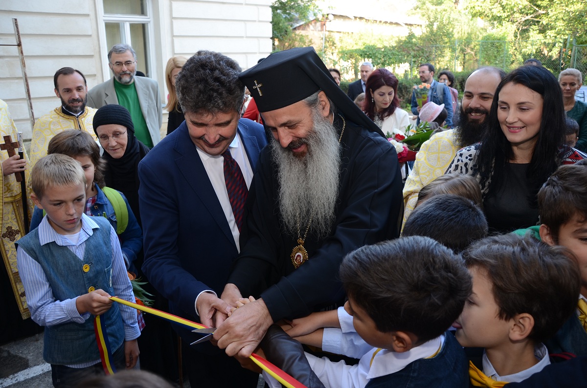 Binecuvântarea noului an şcolar la Școala „Varlaam Mitropolitul“