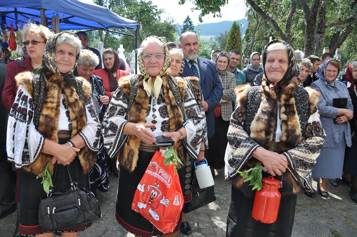 Tradiţii de Sfânta Maria Mică în parohia Capu Satului