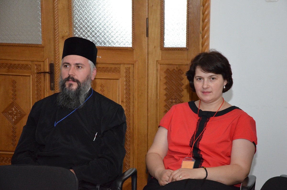 100 de preoţi, însoţiţi de preotese şi de copii, în conferinţă la Durău