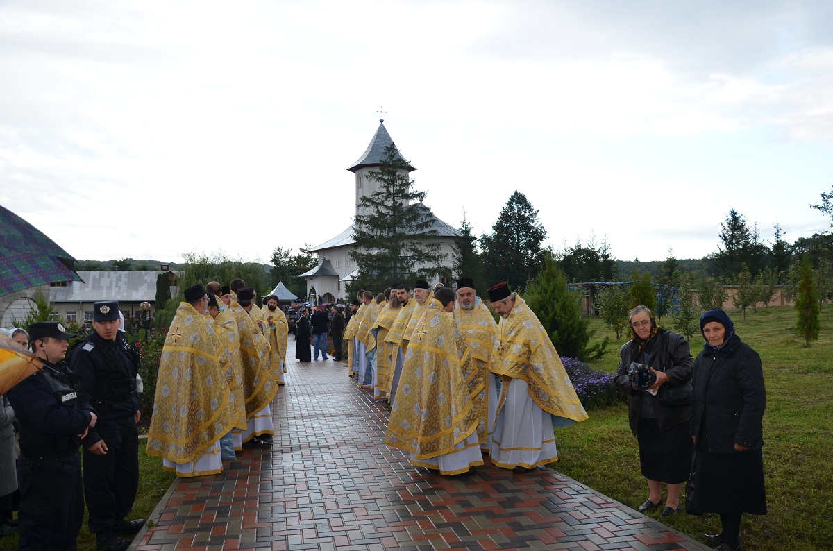 Biserica Mănăstirii Gorovei, resfințită de IPS Mitropolit Teofan