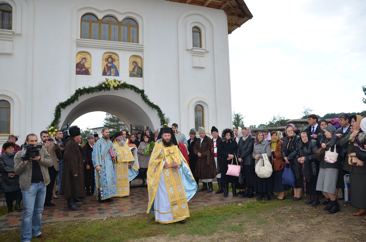 Biserica Mănăstirii Gorovei, resfințită de IPS Mitropolit Teofan