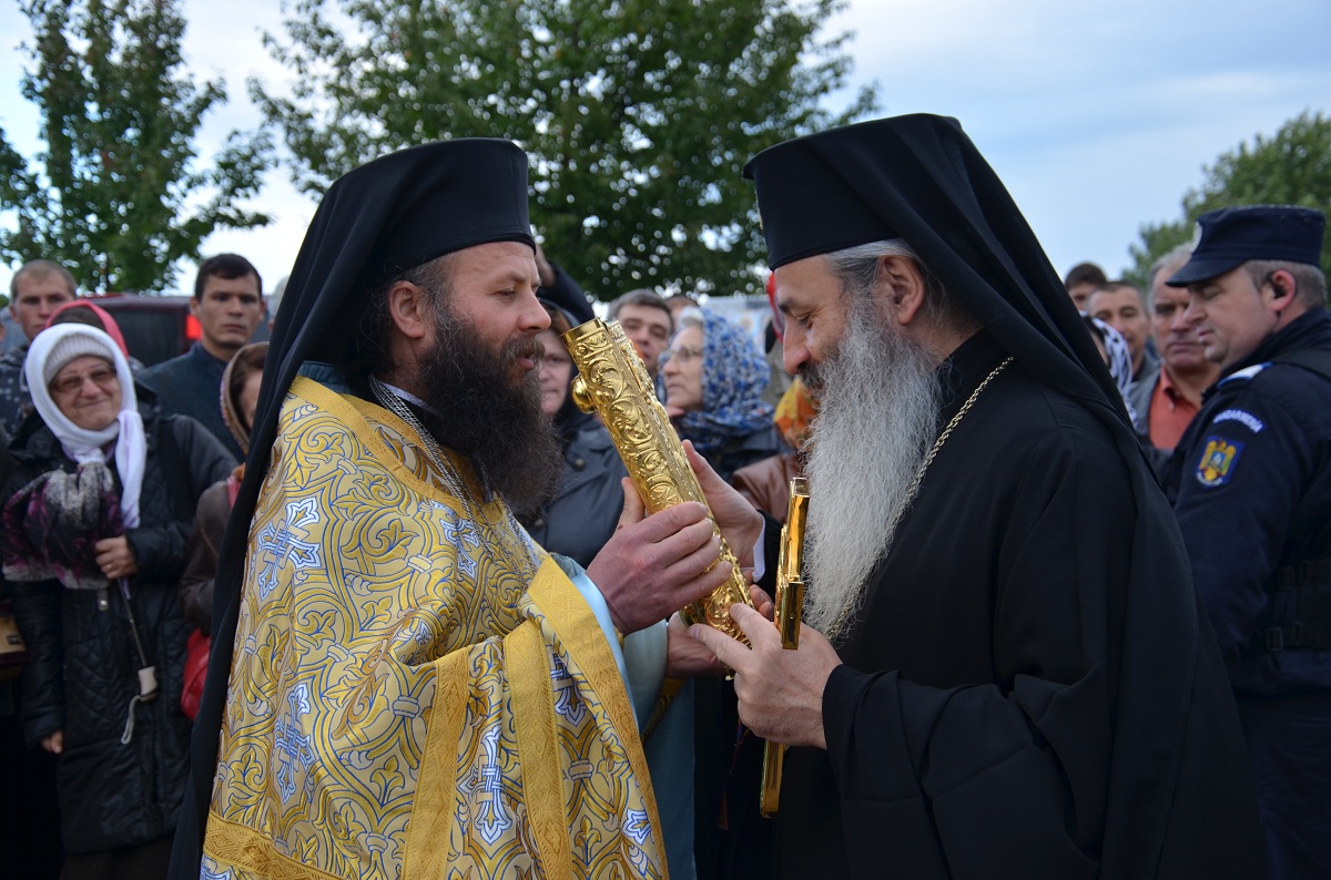 Biserica Mănăstirii Gorovei, resfințită de IPS Mitropolit Teofan