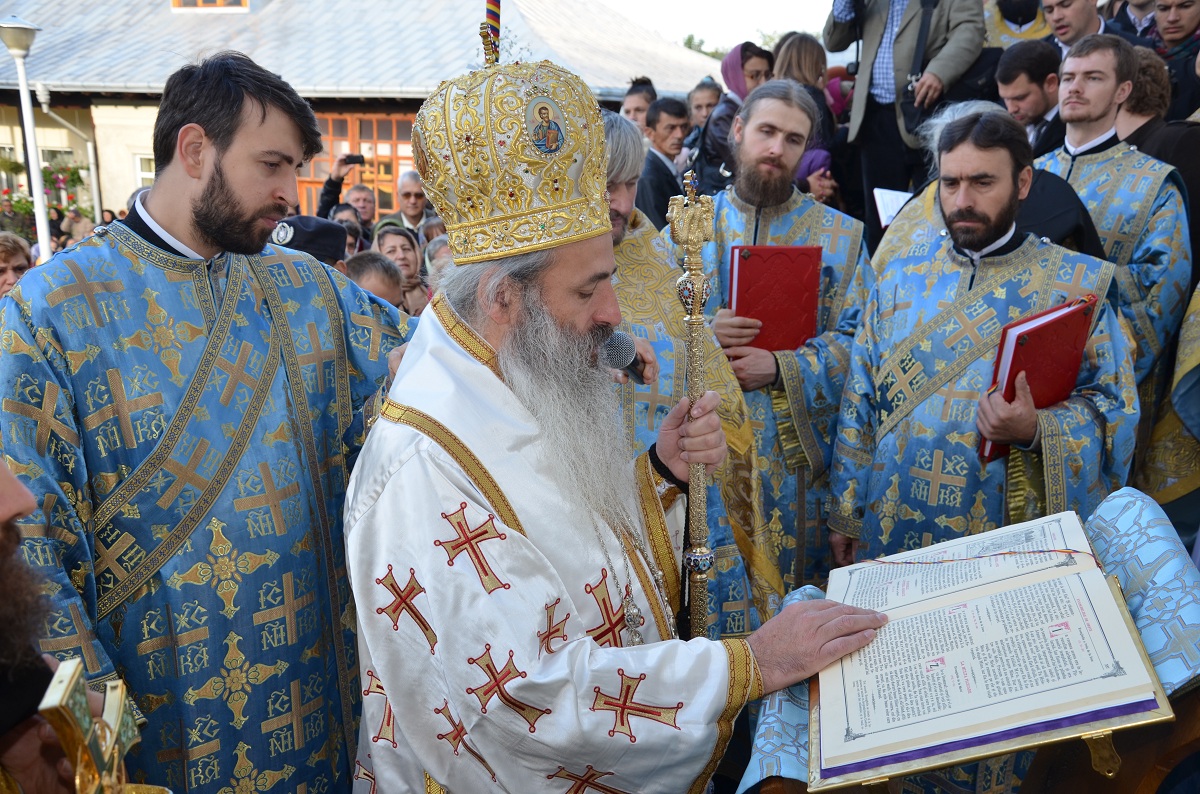 Biserica Mănăstirii Gorovei, resfințită de IPS Mitropolit Teofan