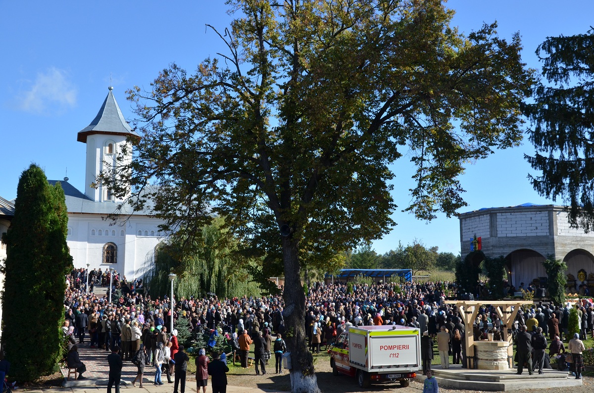 Biserica Mănăstirii Gorovei, resfințită de IPS Mitropolit Teofan