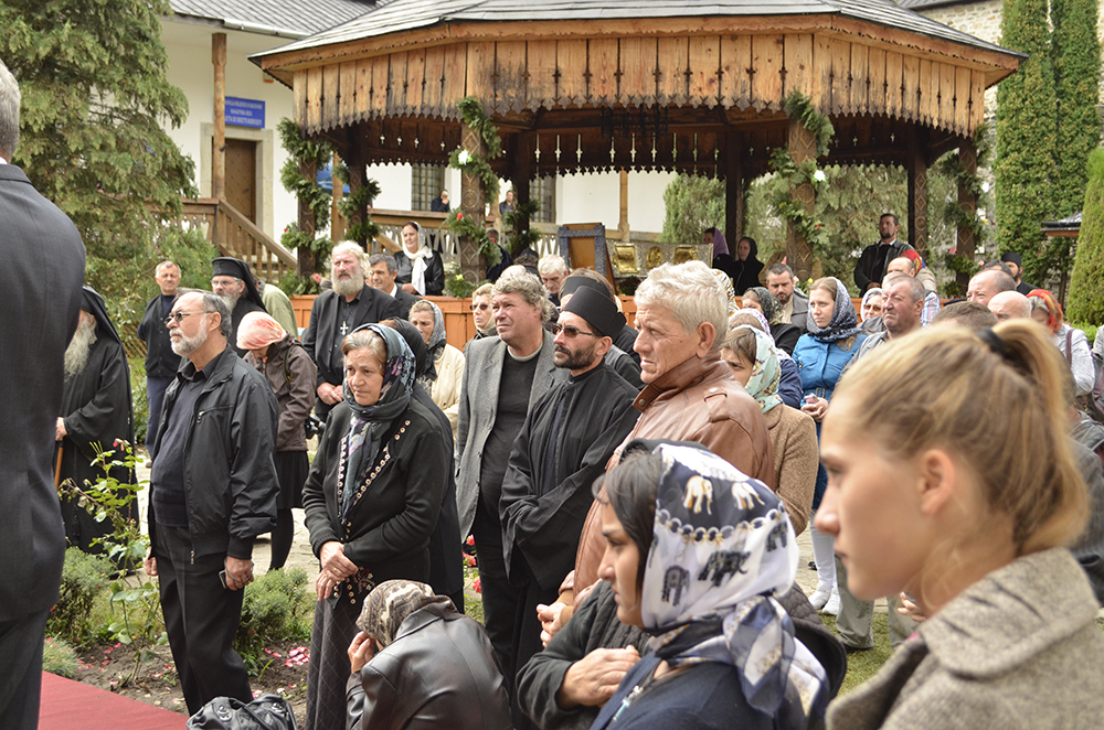 Hram la Mănăstirea Secu: „Sfinții nu se despart niciodată de locurile în care au petrecut”