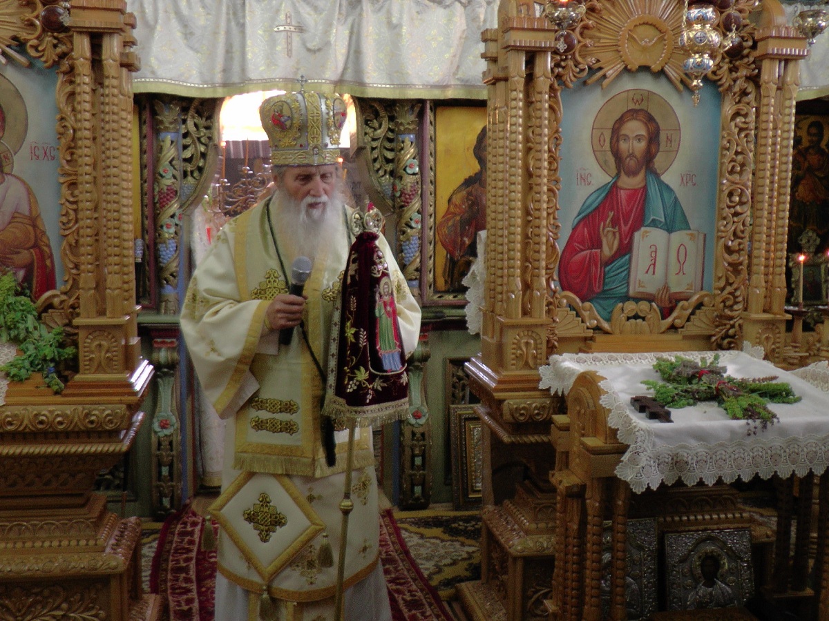 "Să aduceţi copiii la sfânta biserică în zi de sărbătoare" "Să aduceţi copiii la sfânta biserică în zi de sărbătoare"