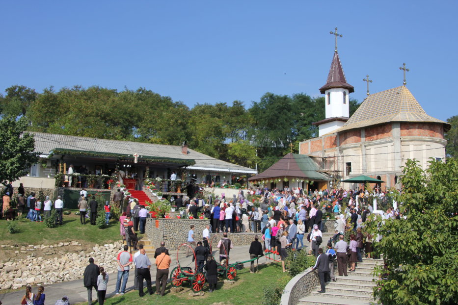 Sărbătoarea Naşterii Maicii Domnului la Mănăstirea Giurgeni
