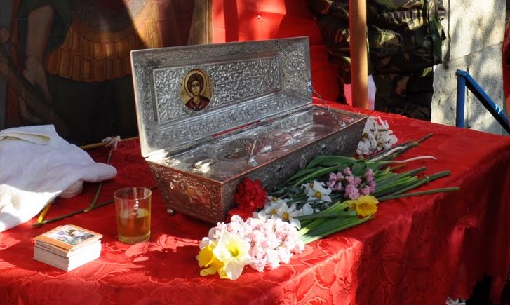 Pelerinaj cu moaştele Sfântului Gheorghe în cetatea Sucevei Pelerinaj cu moaştele Sfântului Gheorghe în cetatea Sucevei