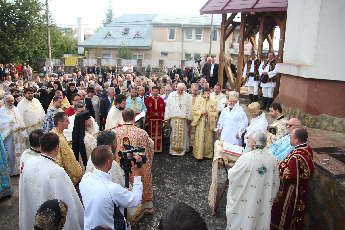 Foto: Monitorul de Suceava Cea mai mare biserică a Ministerului de Interne, sfinţită la Suceava