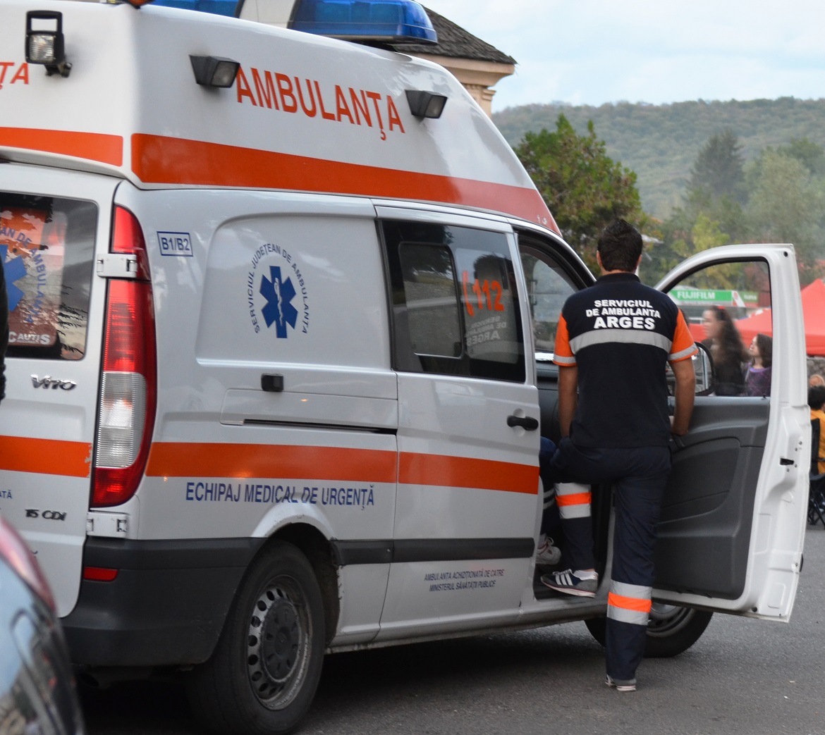 Serviciile de ambulanţă nu vor fi descentralizate