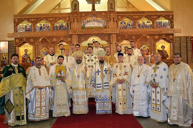 Sfințirea bisericii parohiei Sf. Mare Mucenic Gheorghe din St. Hubert, Quebec
