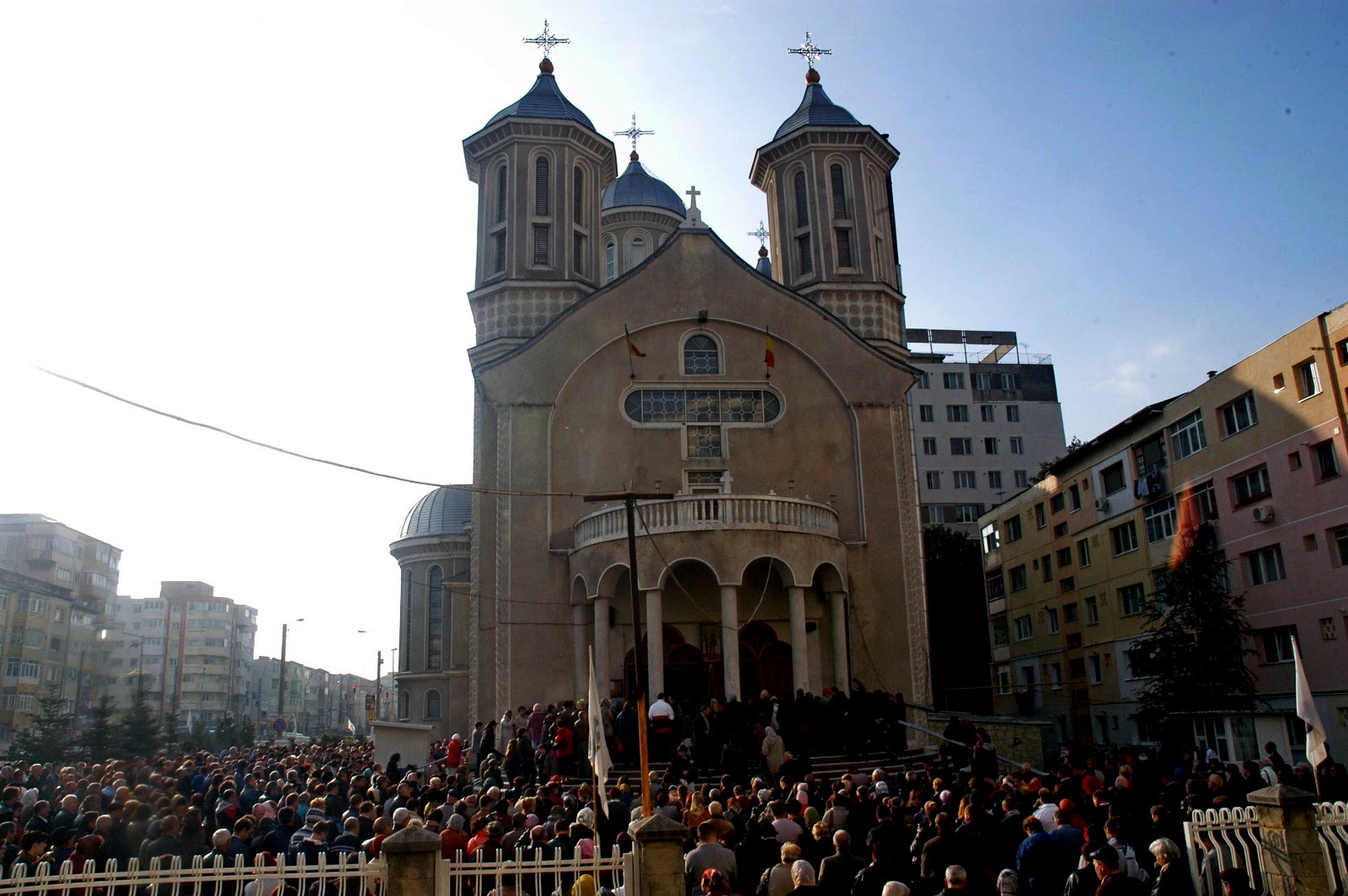 Slujbă arhierească la Biserica Narcisa din Bacău