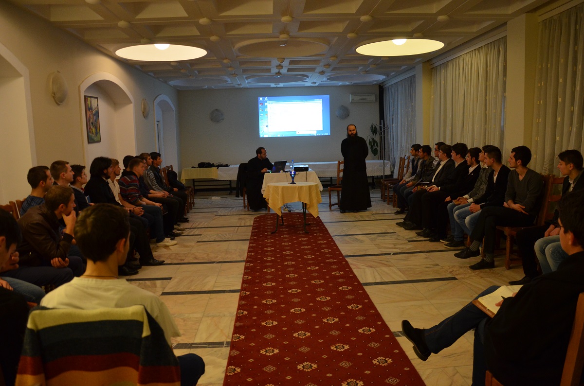 Conferință susținută de pr. Ioan Florin Florescu, la Colegiul „Sfântul Nicolae”